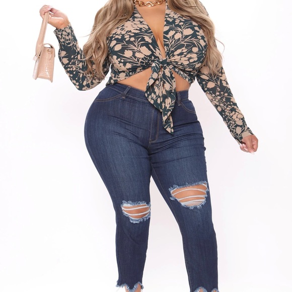 Off To Toronto Blouse - Picture 3 of 4